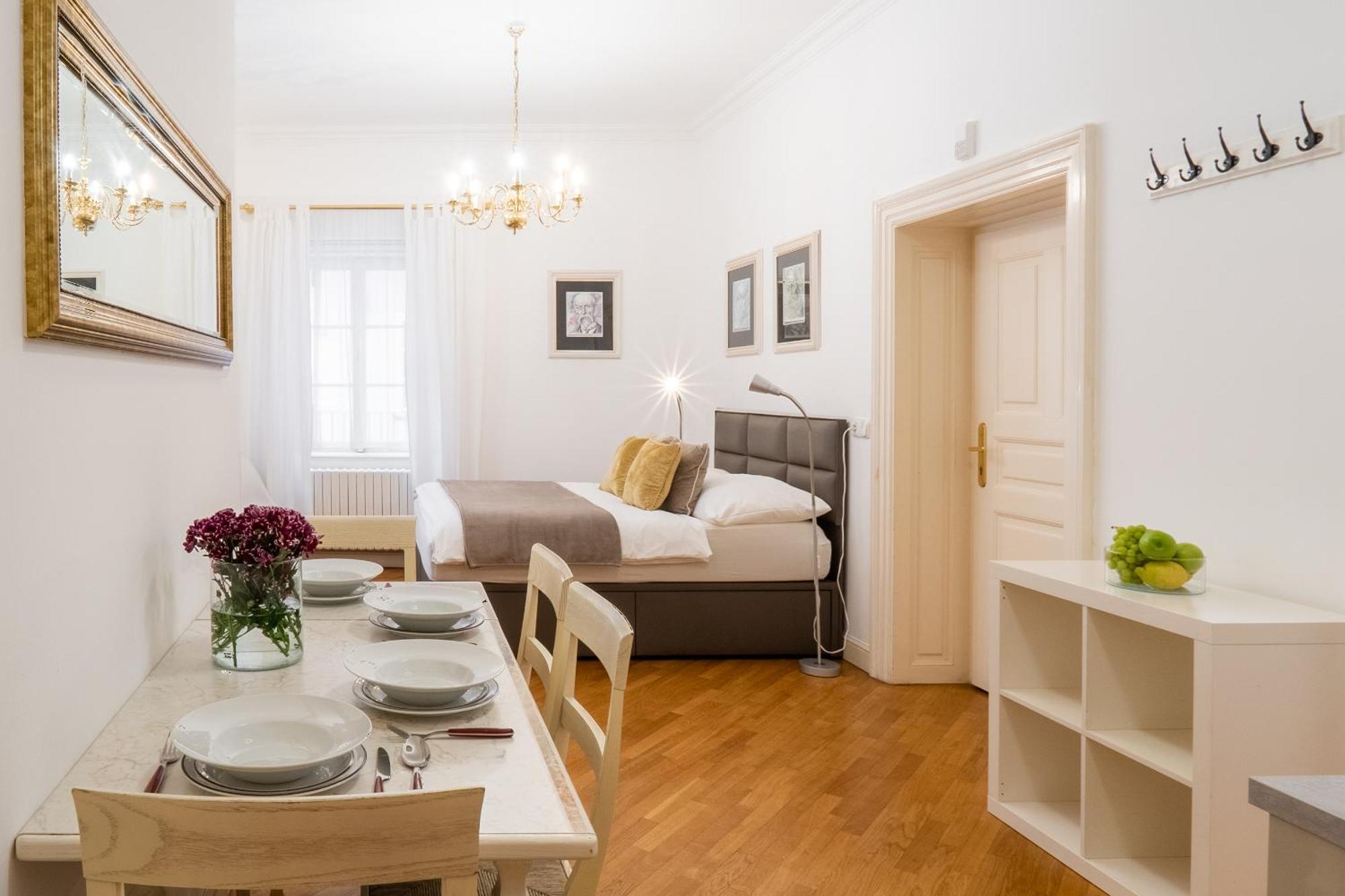 Historic Center Apartment Prag